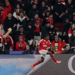 Richard Rios và Barreiro tỏa sáng, Benfica của Mourinho nhấn chìm Napoli