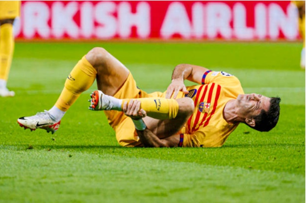 Rõ chấn thương của Lewandowski