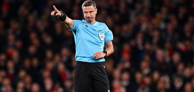 Rõ danh tính vị vua áo đen bắt trận Arsenal vs PSG