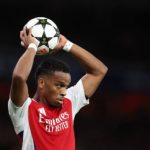 Rõ lý do Timber bị thay ra sớm trận PSG