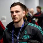 Robertson nói về Salah: “Dù chuyện gì xảy ra, chúng tôi vẫn là đồng đội”