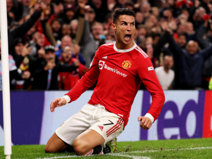 Ronaldo gửi thông điệp cho NHM Man Utd sau trận thắng Atalanta