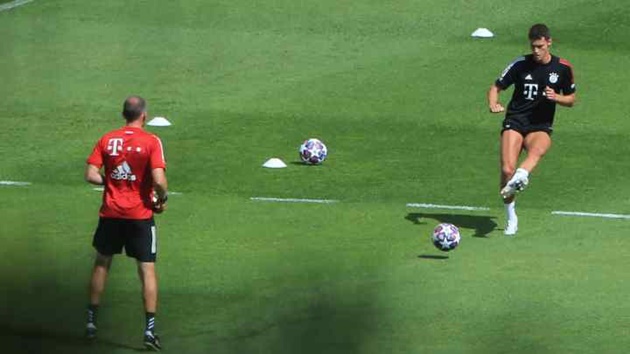 Siêu hậu vệ hồi phục thần tốc, Bayern sẵn sàng cho trận bán kết Champions League