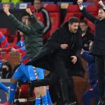 Simeone giúp Atletico lấy lại vị thế