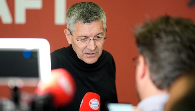 SỐC: Chủ tịch Bayern gãy chân, vắng mặt trận quyết đấu Inter Milan