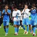 Soi trận Napoli vs Sporting: Nỗi lo hàng phòng ngự