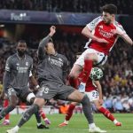 Tại sao Arsenal không được hưởng phạt đền dù Raul Asencio để bóng chạm tay?