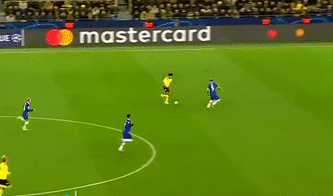 Tân binh 121 triệu euro của Chelsea bị chê phòng ngự nghiệp dư