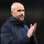 Ten Hag quá may mắn khi còn được ở lại M.U