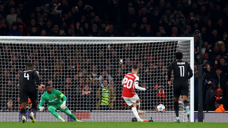 Thua 0-6, hậu vệ Lens nói thẳng về sức mạnh đáng sợ của Arsenal