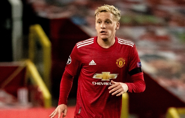 Tỏa sáng trước Istanbul, Van de Beek tái hiện hình ảnh “trò cưng của Sir Alex”