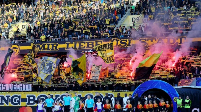 Trở lại sau 42 năm, Aston Villa hủy diệt đối thủ ở Champions League