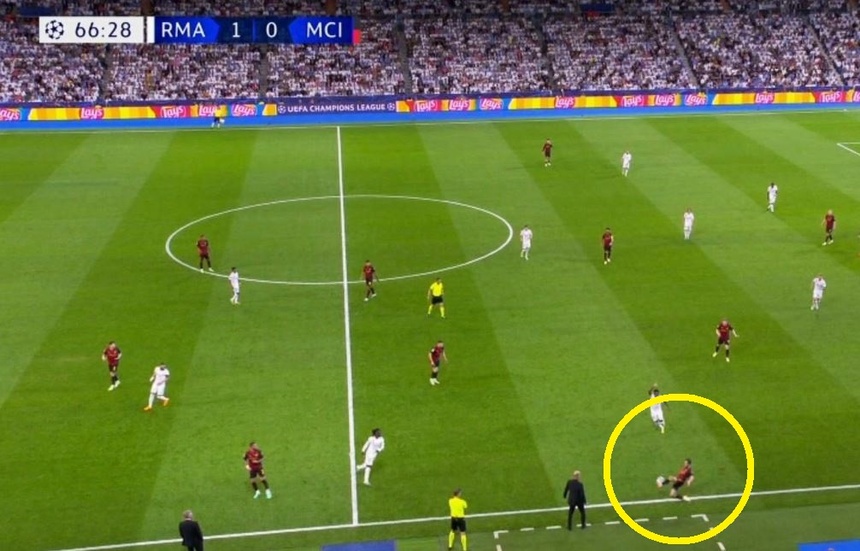 Trọng tài mắc sai lầm khiến Real Madrid chịu bàn thua