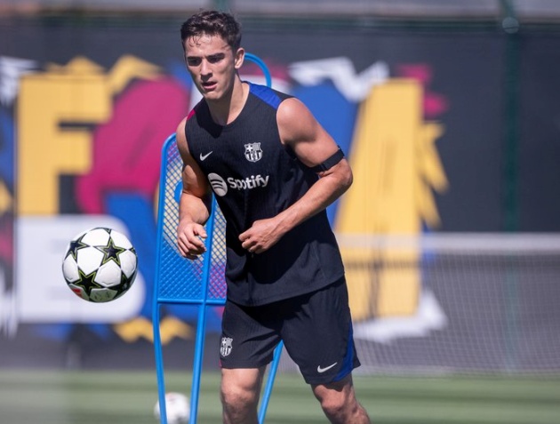 Trụ cột Barca vắng mặt ở buổi tập