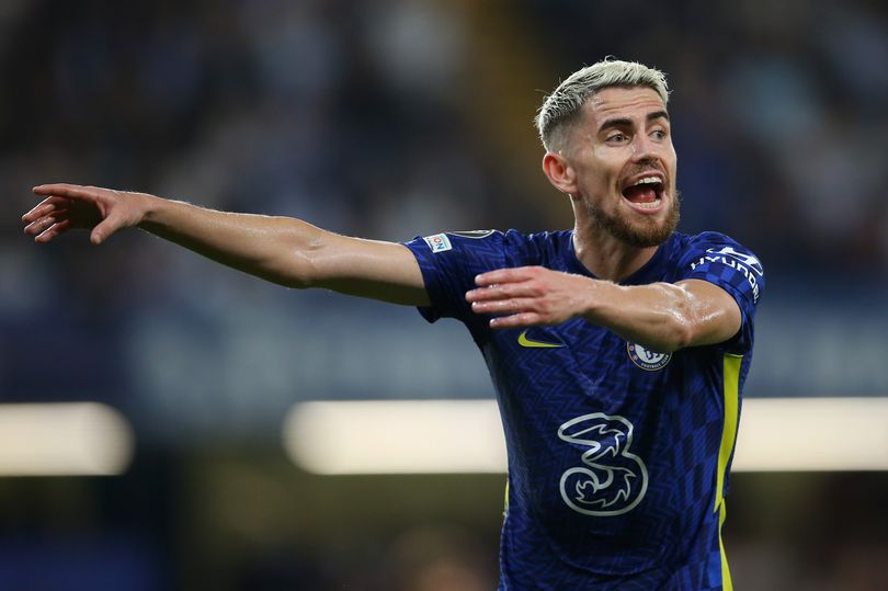 Ức chế, Jorginho hét to 1 từ về phía trọng tài