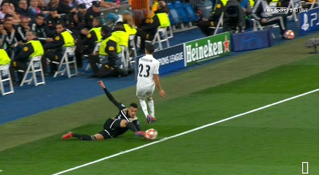 UEFA chính thức lên tiếng về bàn thắng của Tadic