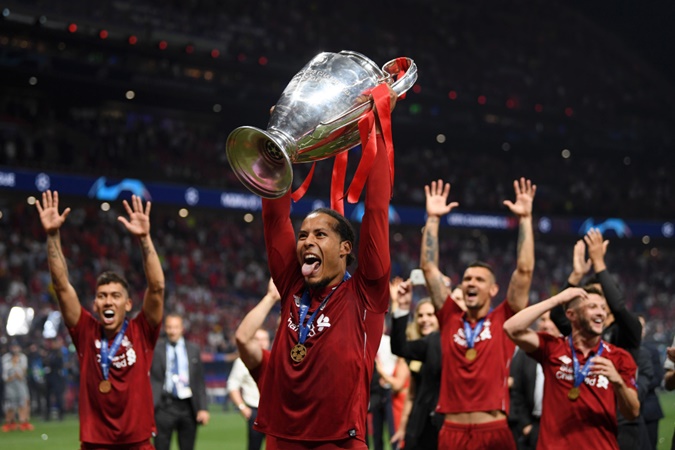Van Dijk: “Chúng tôi muốn những đêm như vậy thêm nhiều mùa nữa”