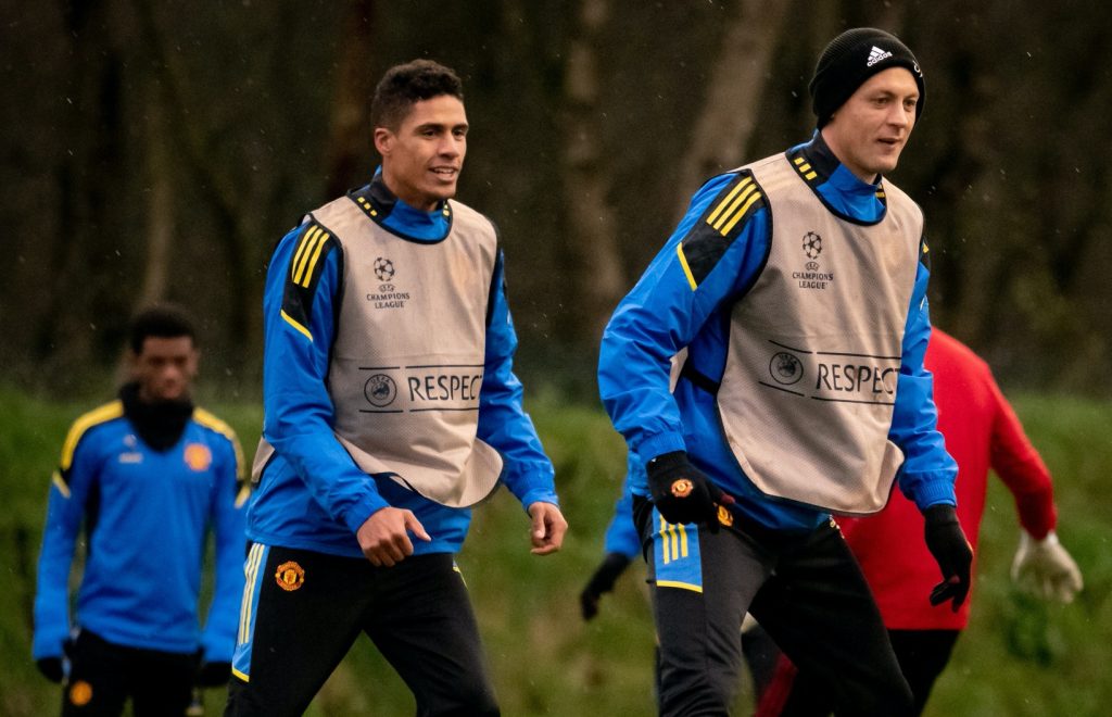 Varane trở lại, gửi thông điệp đến Man Utd