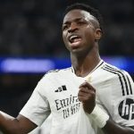 Vinicius đe dọa cánh phải mong manh của Liverpool