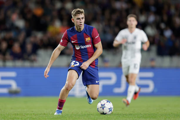 Ba câu trả lời của Barcelona sau chiến thắng trước Napoli