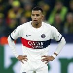 Kylian Mbappe không vui dù PSG giành vé đi tiếp