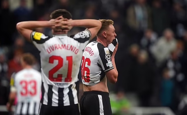 Newcastle rớt khỏi Champions League, HLV Eddie Howe đính chính sự thật
