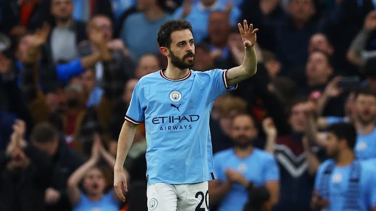 Người hùng của Man City nói gì trước tin đồn chia tay CLB?